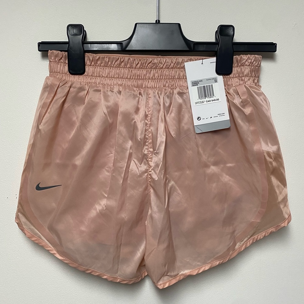 2/$40 🌺 Nike Tempo Shorts